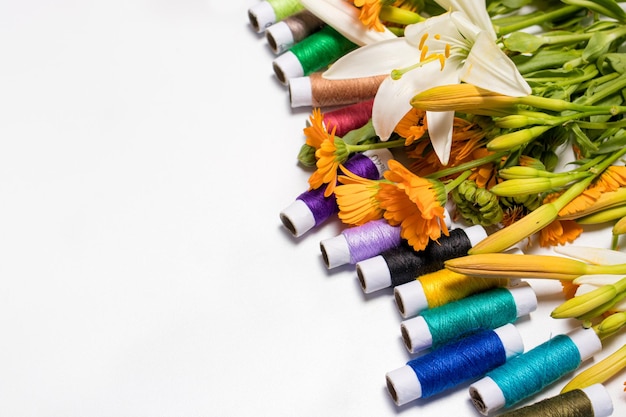 Detaliu broderie florală